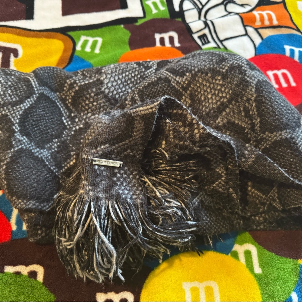 Michael Kors Charcoal Patterned Scarf